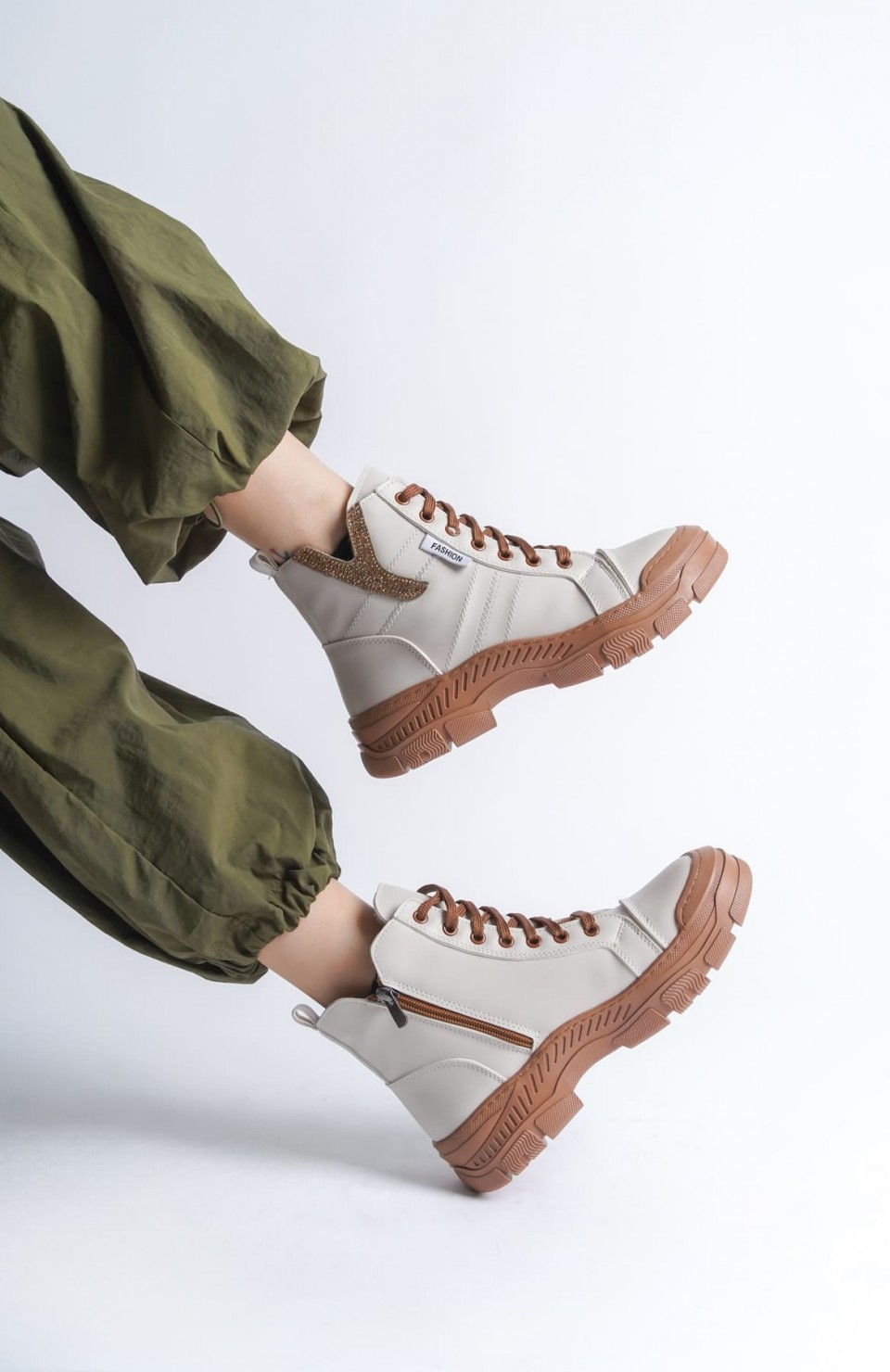 AMBER Bağcıklı Fermuarlı Ortopedik Taban Kadın Bot  CTT - Krem Somersan Giyim | Kadın, Erkek ve Çocuk Moda