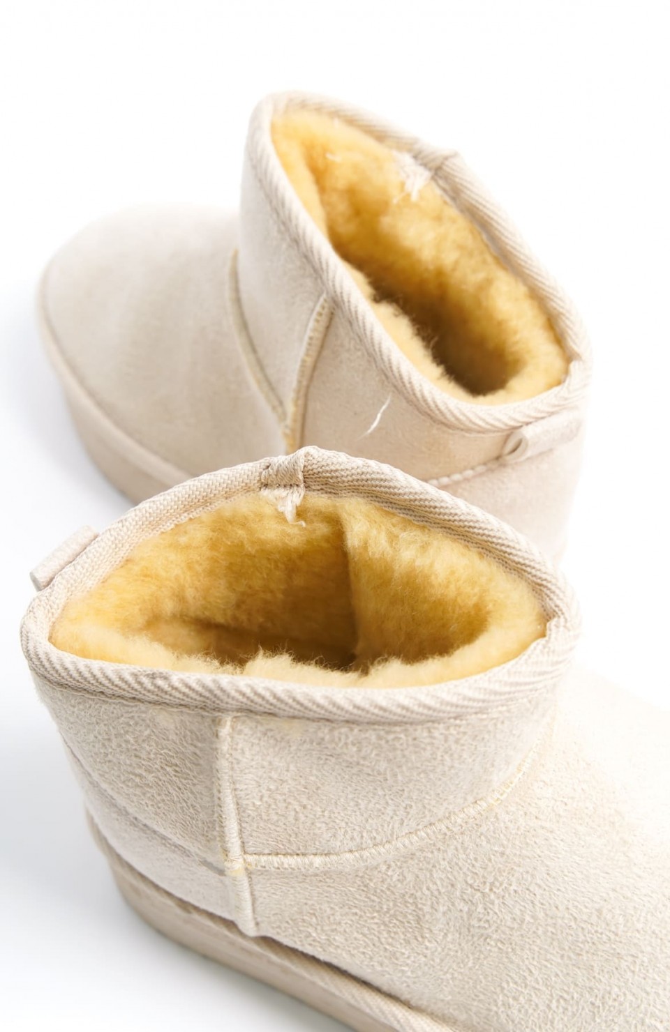 AMELIA Bağcıksız Düz ve Kalın Taban İçi Kürklü Kısa Süet Kadın Bot  SKT - Krem Somersan Giyim | Kadın, Erkek ve Çocuk Moda