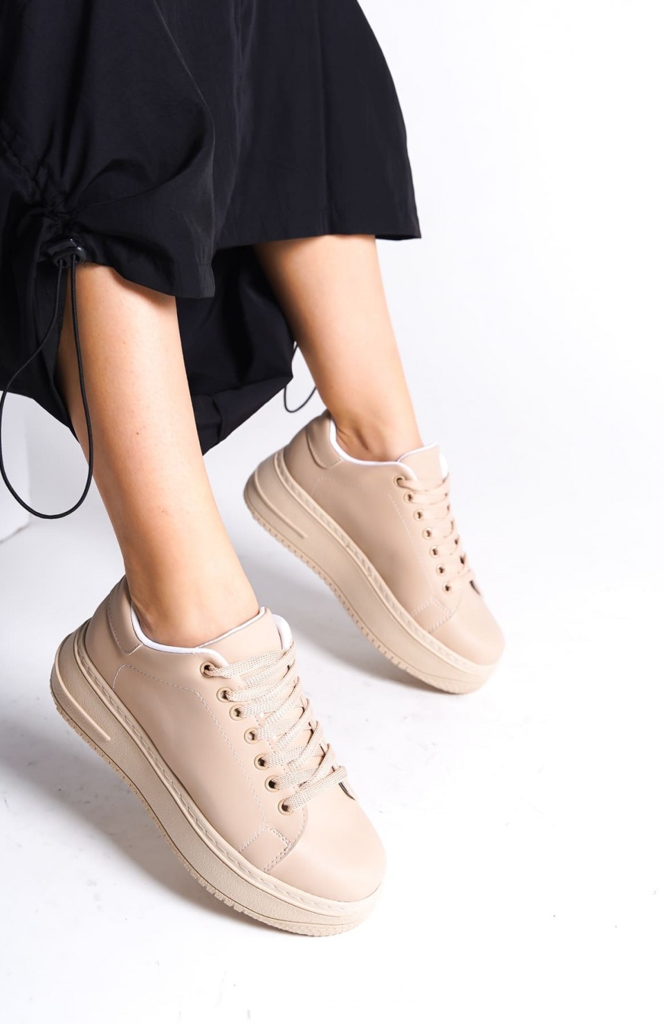 BIANA Bağcıklı Ortopedik Taban Kadın Sneaker Spor Ayakkabı CTT - Ten Somersan Giyim | Kadın, Erkek ve Çocuk Moda