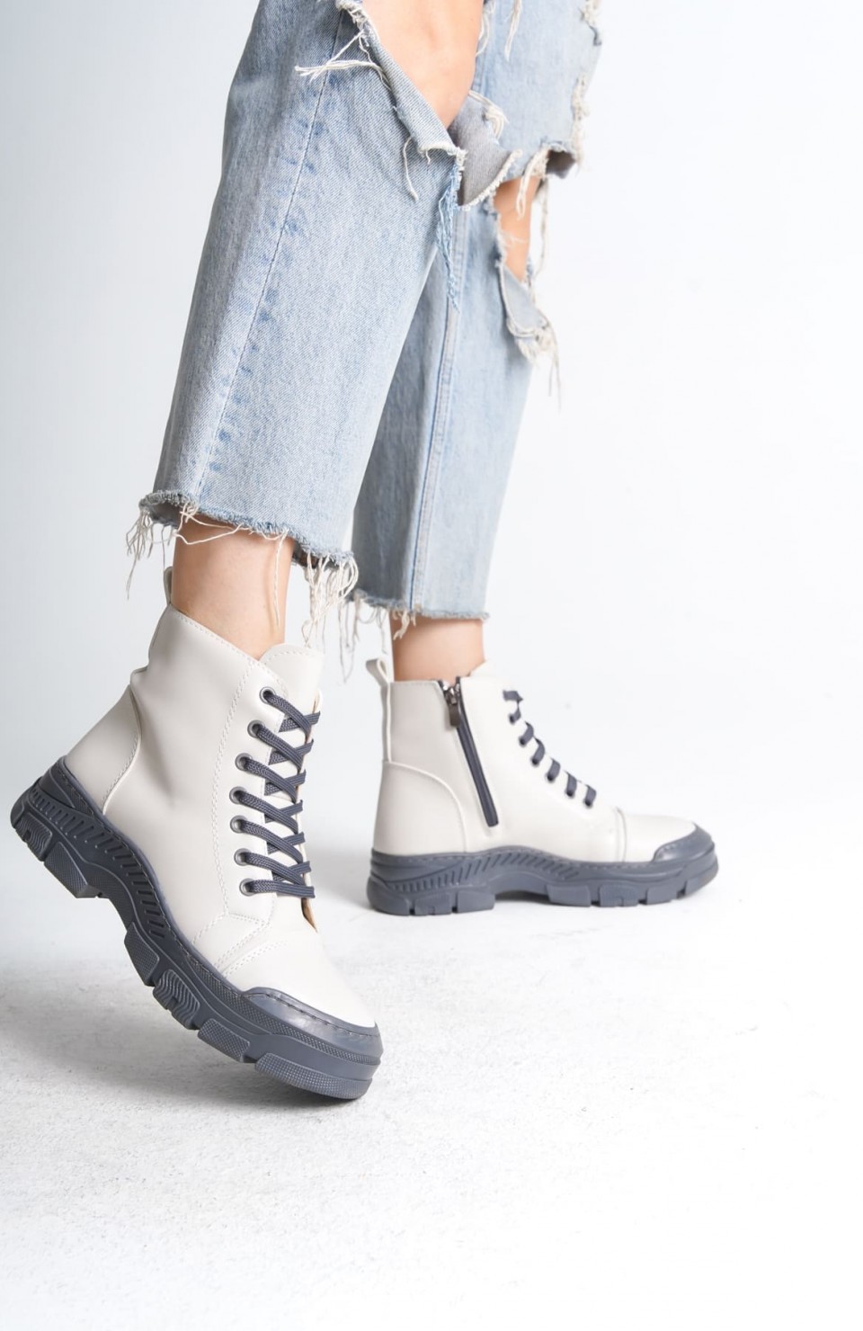 BLOOM Bağcıklı Fermuarlı Ortopedik Taban Kadın Bot  CGT - Krem Somersan Giyim | Kadın, Erkek ve Çocuk Moda