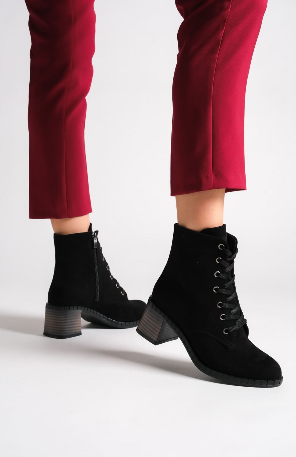 DIANA Bağcıklı Fermuarlı Ortopedik Taban Topuklu Süet Kadın Bot  SST - Siyah Somersan Giyim | Kadın, Erkek ve Çocuk Moda