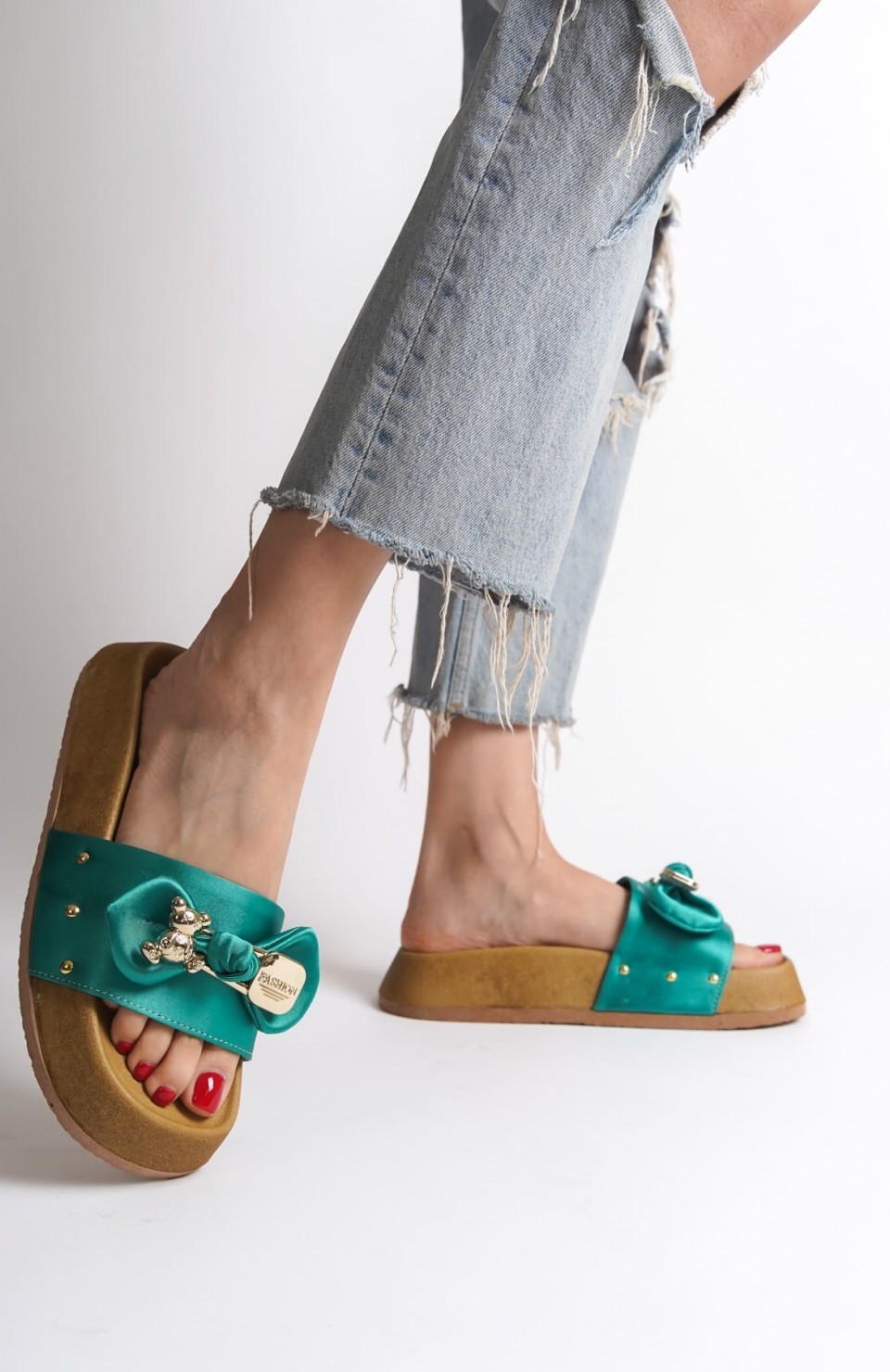 DILA Kalın ve Ortopedik Taban Ayıcıklı Saten Kadın Terlik  SKT - Yeşil Somersan Giyim | Kadın, Erkek ve Çocuk Moda