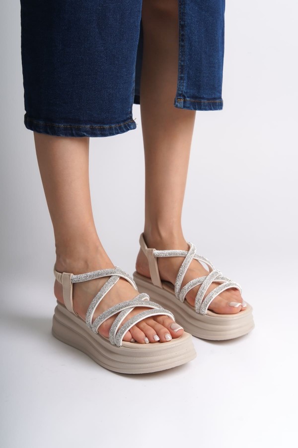 ELENA Lastikli Taşlı Şeritli Ortopedik Taban Kadın Sandalet  CKT - Krem