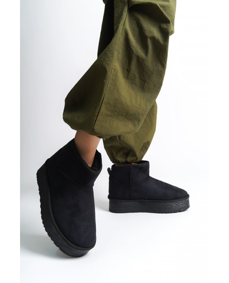 AMELIA Bağcıksız Düz ve Kalın Taban İçi Kürklü Kısa Süet Kadın Bot  SST - Siyah Somersan Giyim | Kadın, Erkek ve Çocuk Moda