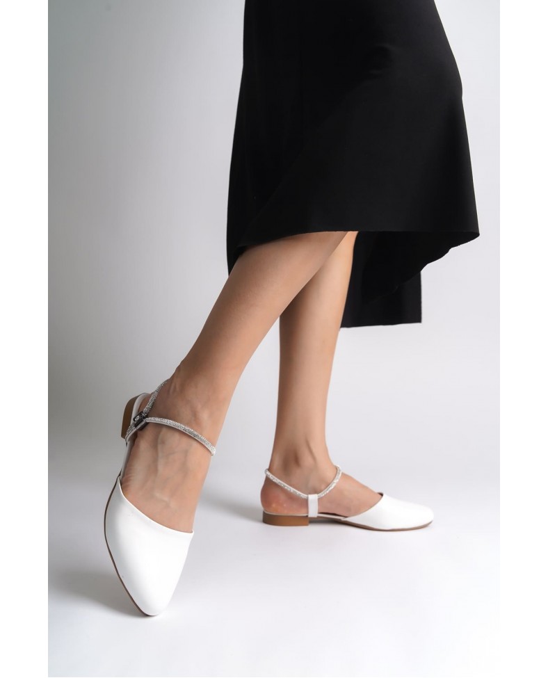 ARIANA Lastikli Ortopedik Rahat Taban Bilekten Taş Detaylı Kadın Babet Ayakkabı  CKT - Beyaz Somersan Giyim | Kadın, Erkek ve Çocuk Moda