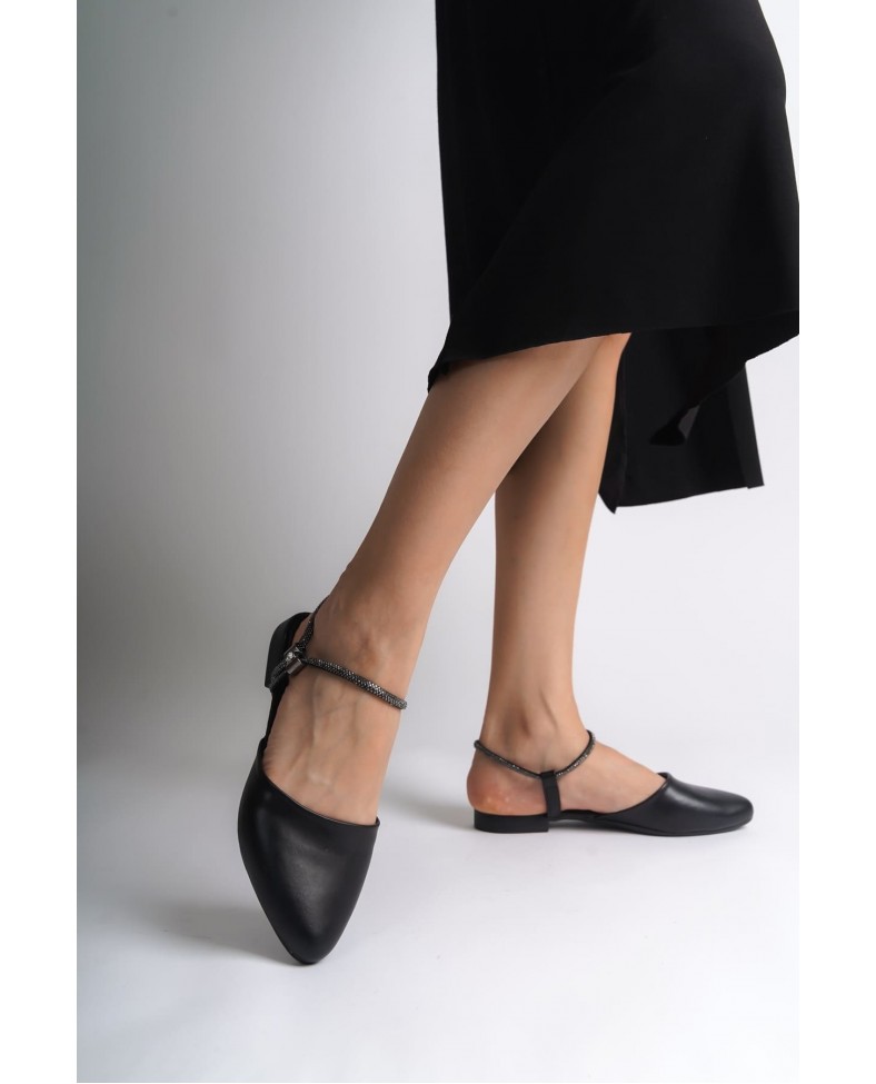 ARIANA Lastikli Ortopedik Rahat Taban Bilekten Taş Detaylı Kadın Babet Ayakkabı  CST - Siyah Somersan Giyim | Kadın, Erkek ve Çocuk Moda