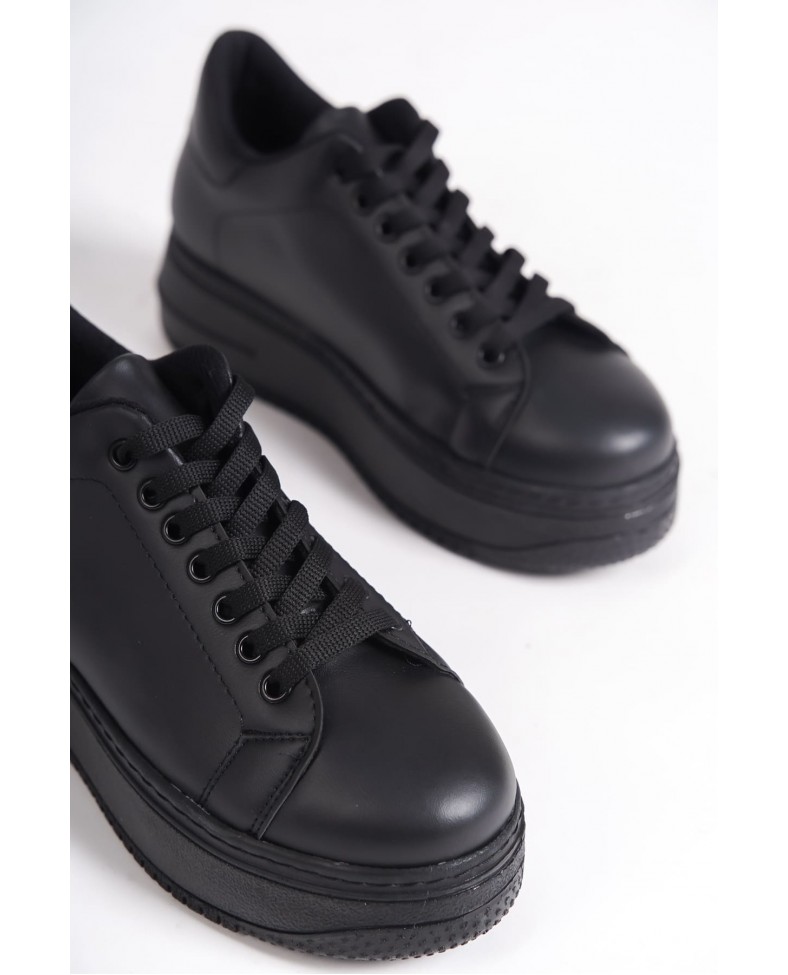 BIANA Bağcıklı Ortopedik Taban Kadın Sneaker Spor Ayakkabı CST - Siyah Somersan Giyim | Kadın, Erkek ve Çocuk Moda