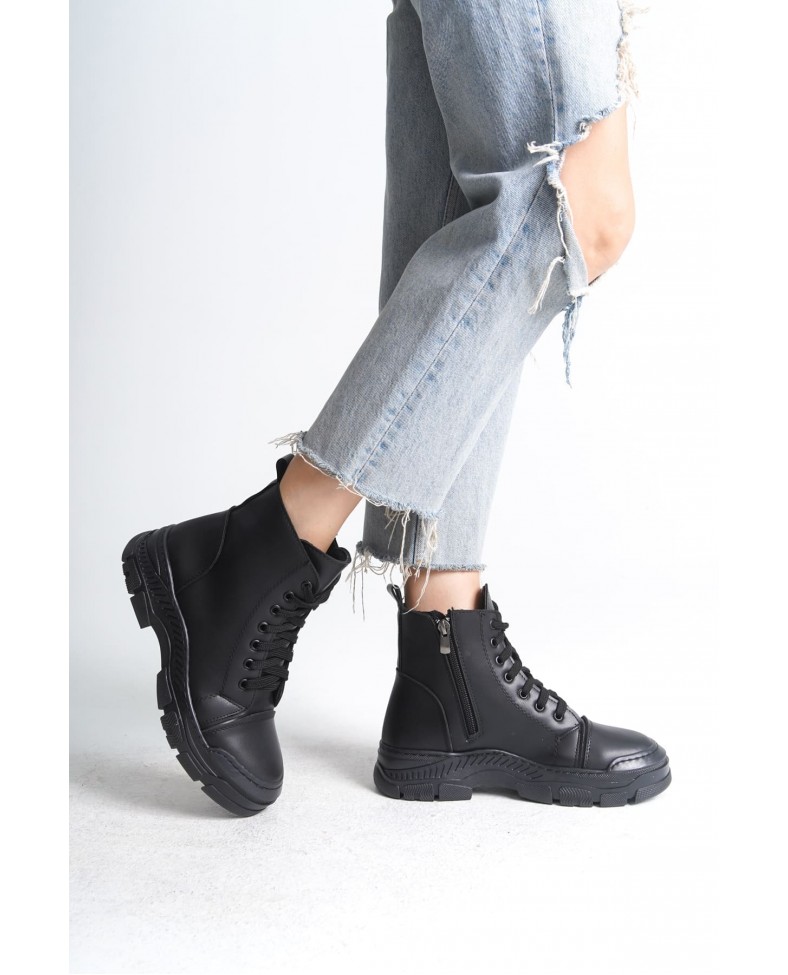 BLOOM Bağcıklı Fermuarlı Ortopedik Taban Kadın Bot CST - Siyah Somersan Giyim | Kadın, Erkek ve Çocuk Moda