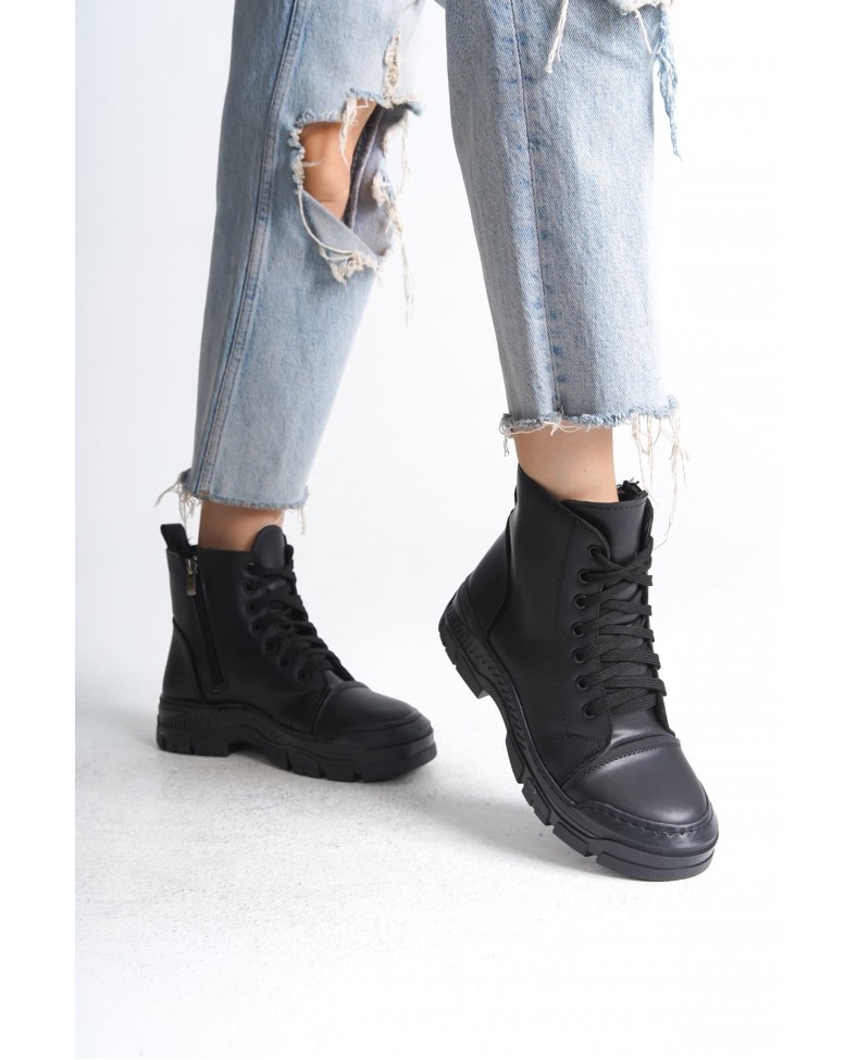 BLOOM Bağcıklı Fermuarlı Ortopedik Taban Kadın Bot CST - Siyah Somersan Giyim | Kadın, Erkek ve Çocuk Moda