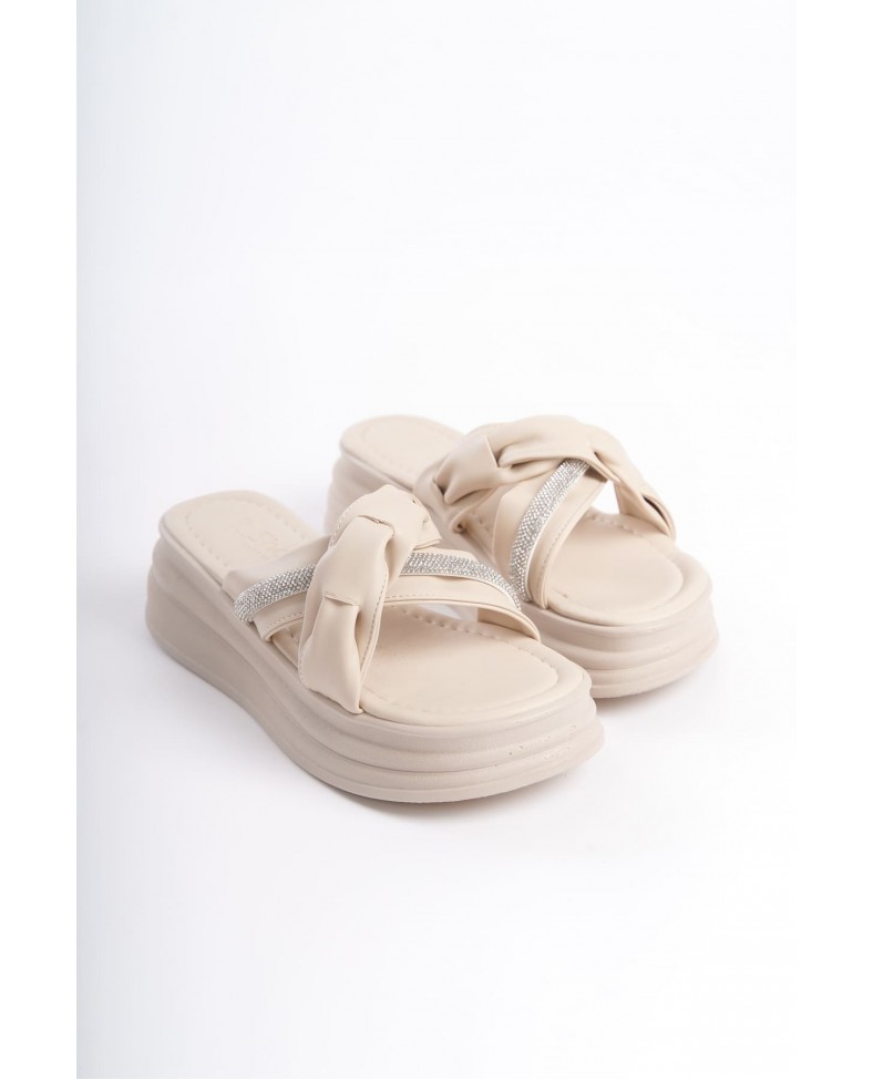 CLARA Düz Topuklu Kurdele Desenli Taşlı Kalın ve Ortopedik Taban Kadın Terlik  CKT - Krem Somersan Giyim | Kadın, Erkek ve Çocuk Moda