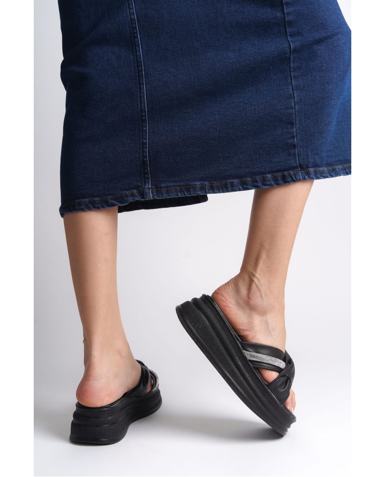 CLARA Düz Topuklu Kurdele Desenli Taşlı Kalın ve Ortopedik Taban Kadın Terlik  CST - Siyah Somersan Giyim | Kadın, Erkek ve Çocuk Moda