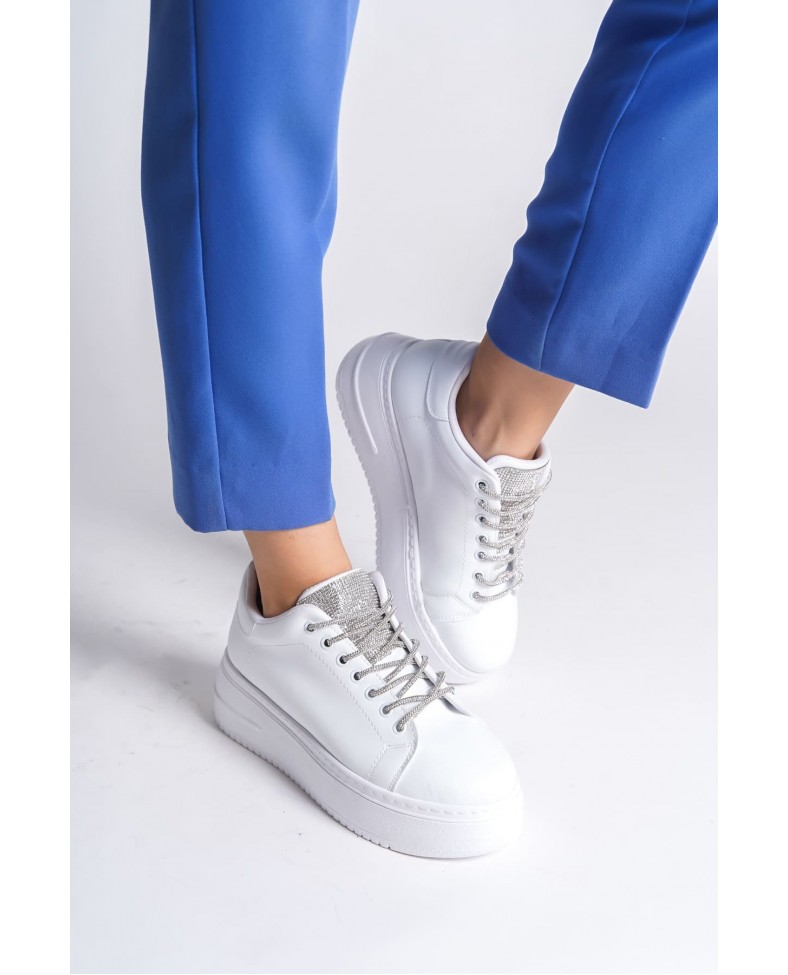 DELLA Bağcıklı Ortopedik Taban Taşlı Kadın Sneaker Spor Ayakkabı CBT - Beyaz Somersan Giyim | Kadın, Erkek ve Çocuk Moda
