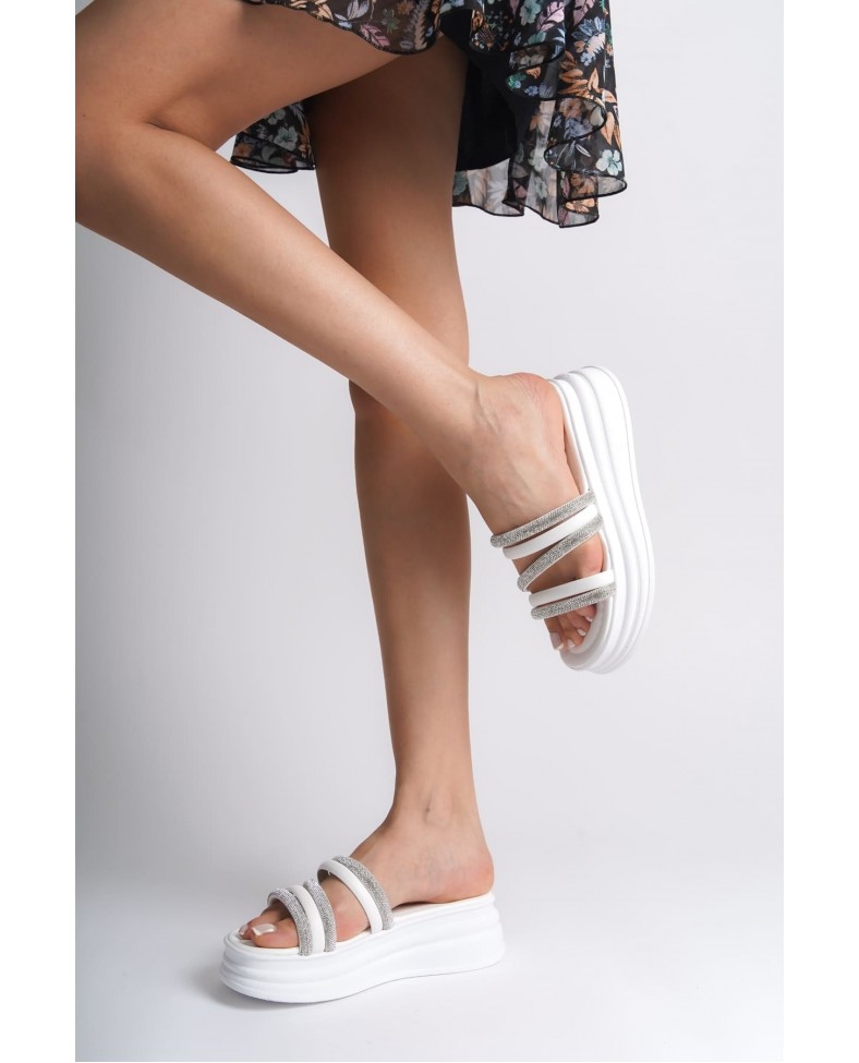 ELISE Düz Topuklu Şeritli Taşlı Kalın ve Ortopedik Taban Kadın Terlik  CBT - Beyaz Somersan Giyim | Kadın, Erkek ve Çocuk Moda