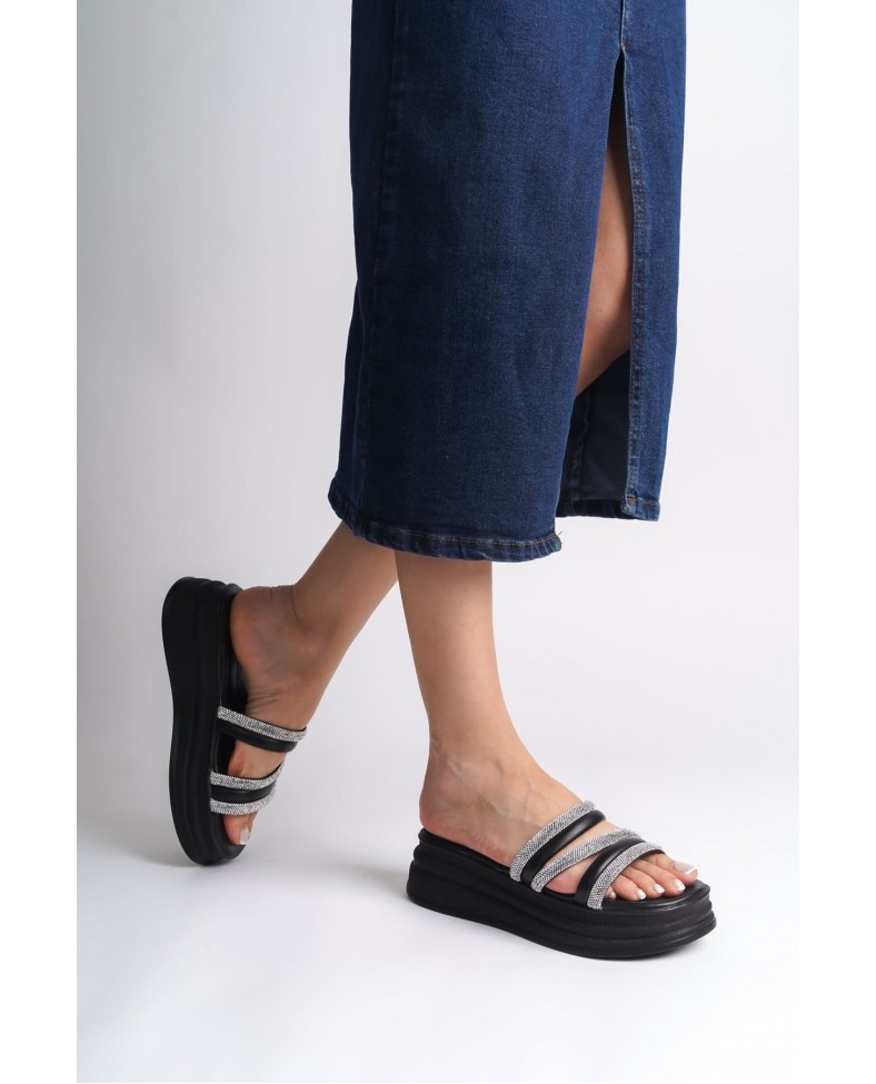 ELISE Düz Topuklu Şeritli Taşlı Kalın ve Ortopedik Taban Kadın Terlik CST - Siyah Somersan Giyim | Kadın, Erkek ve Çocuk Moda