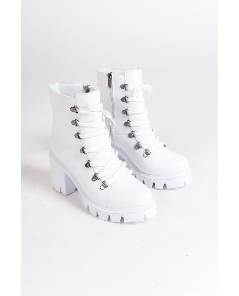 EMMA Bağcıklı Fermuarlı Ortopedik Taban Topuklu Kadın Bot CBT - Beyaz Somersan Giyim | Kadın, Erkek ve Çocuk Moda