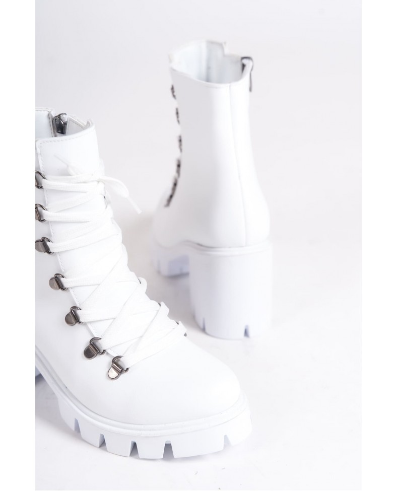 EMMA Bağcıklı Fermuarlı Ortopedik Taban Topuklu Kadın Bot CBT - Beyaz Somersan Giyim | Kadın, Erkek ve Çocuk Moda