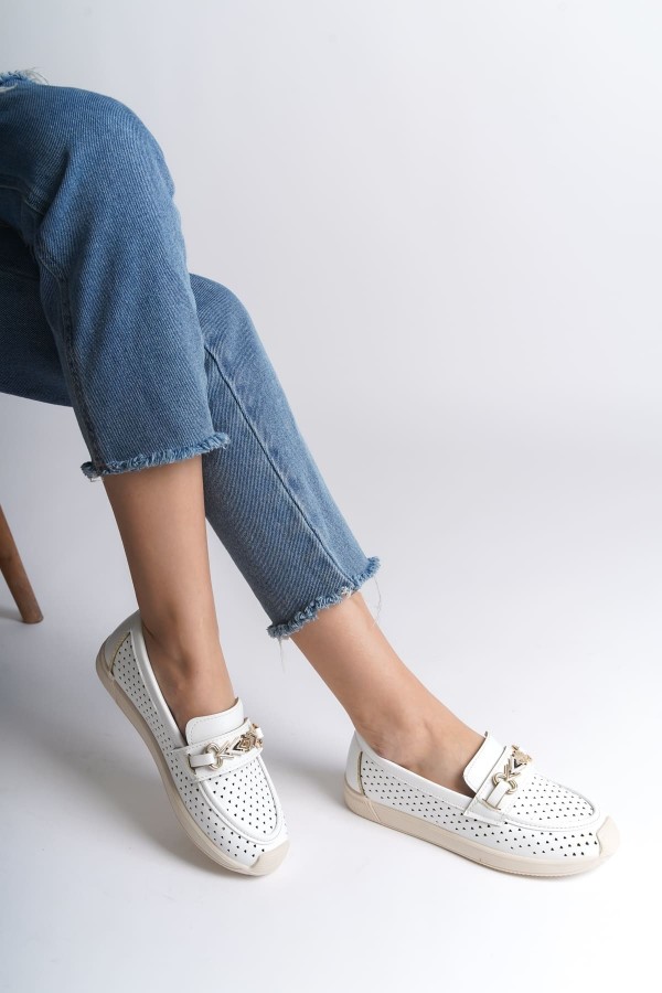 LILY Bağcıksız Ortopedik Rahat Taban Kalp Desenli Kadın Babet Ayakkabı  CKT - Beyaz