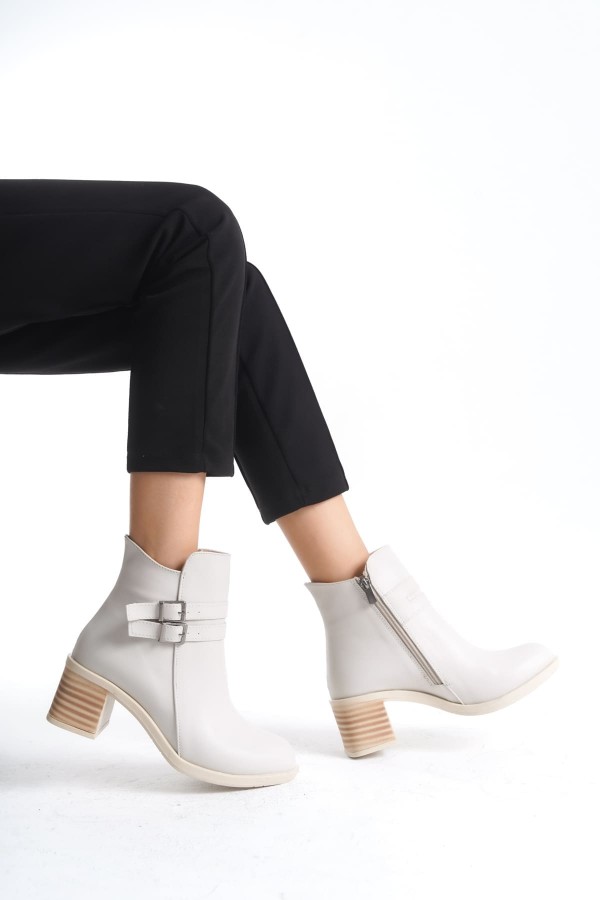 NOEMI Tokalı Fermuarlı Ortopedik Taban Topuklu Kadın Bot  CKT - Krem