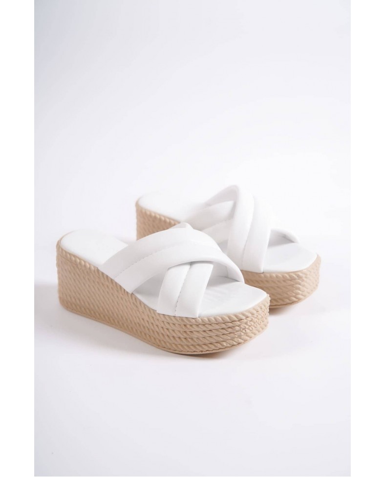 JOYMIX Dolgu Topuklu Ortopedik Taban Hasır Görünümlü Kadın Terlik CKT - Beyaz Somersan Giyim | Kadın, Erkek ve Çocuk Moda