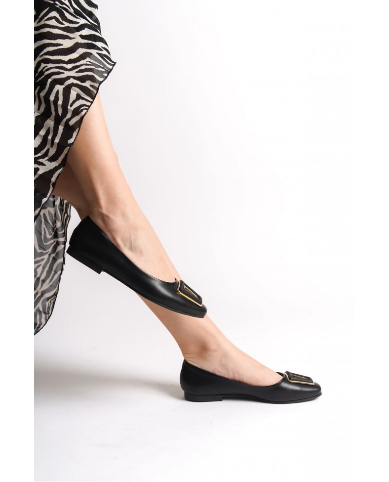 KAYLEE Bağcıksız Ortopedik Rahat Taban Toka Detaylı Kadın Babet Ayakkabı  CST - Siyah Somersan Giyim | Kadın, Erkek ve Çocuk Moda