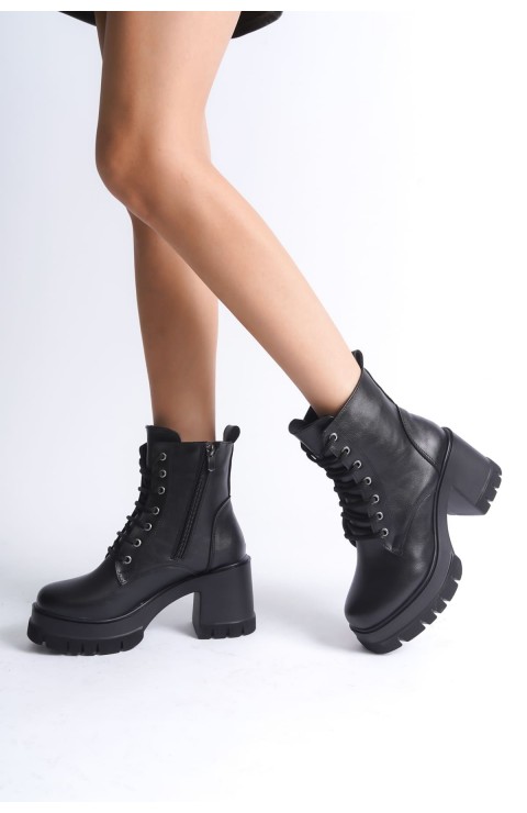 LAUREN Bağcıklı Fermuarlı Ortopedik Taban Topuklu Kadın Bot CST - Siyah