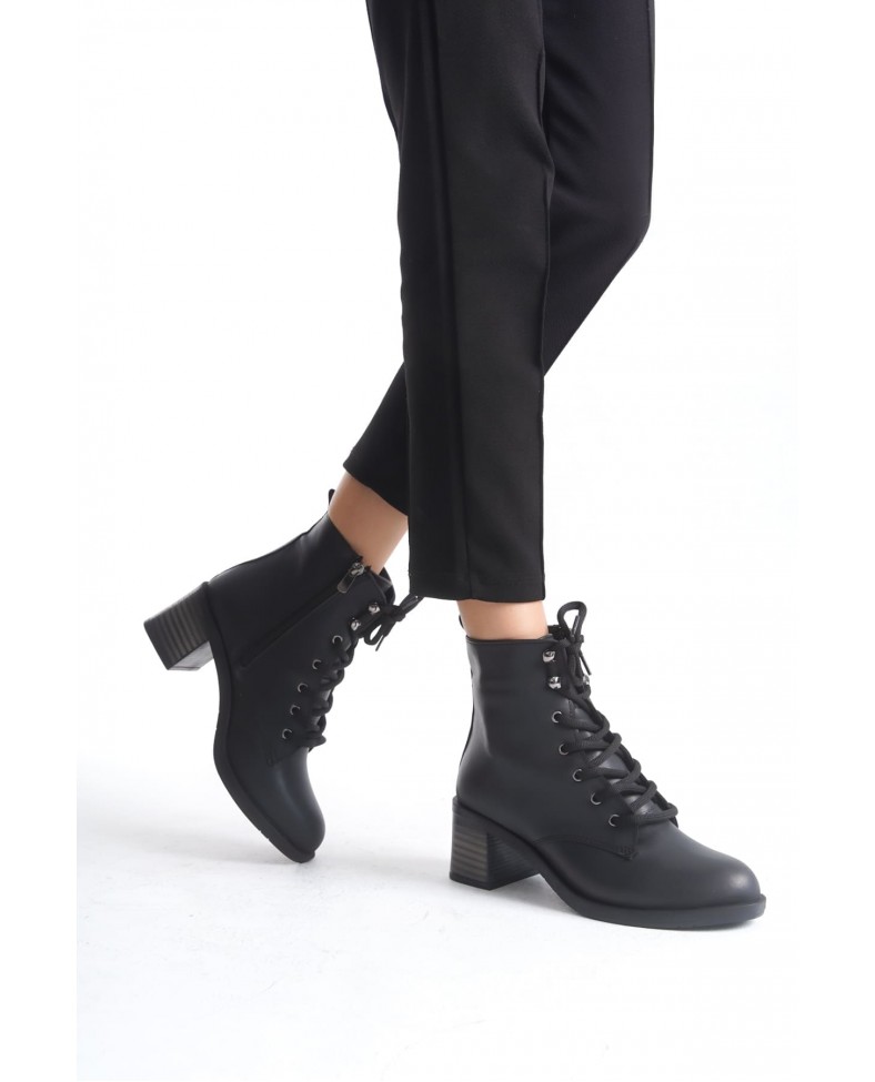 LENA Bağcıklı Fermuarlı Ortopedik Taban Topuklu Kadın Bot  CST - Siyah Somersan Giyim | Kadın, Erkek ve Çocuk Moda