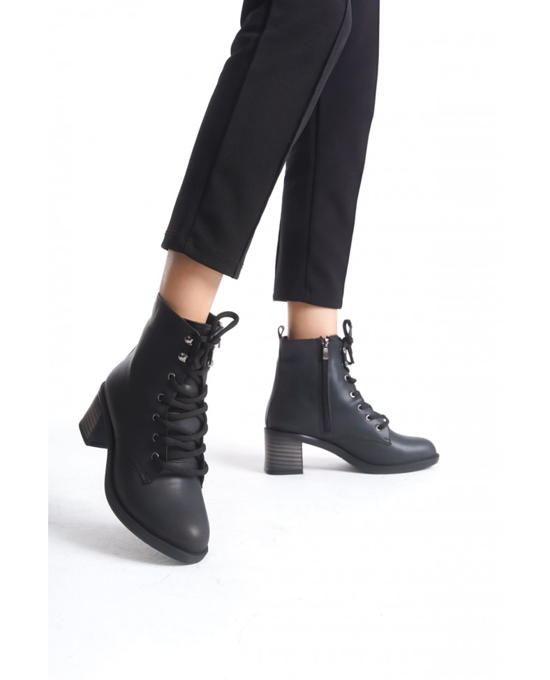 LENA Bağcıklı Fermuarlı Ortopedik Taban Topuklu Kadın Bot  CST - Siyah Somersan Giyim | Kadın, Erkek ve Çocuk Moda