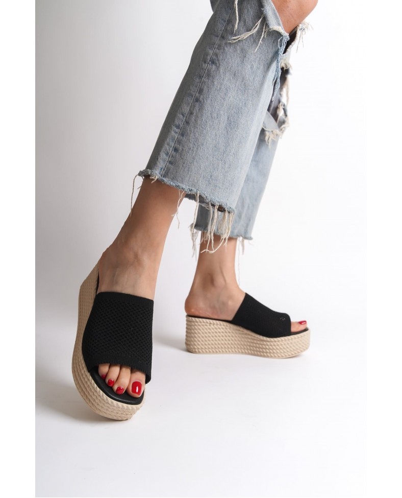 MARLA Dolgu Topuklu Ortopedik Taban Hasır Görünümlü Triko Kadın Terlik  TKT - Siyah Somersan Giyim | Kadın, Erkek ve Çocuk Moda