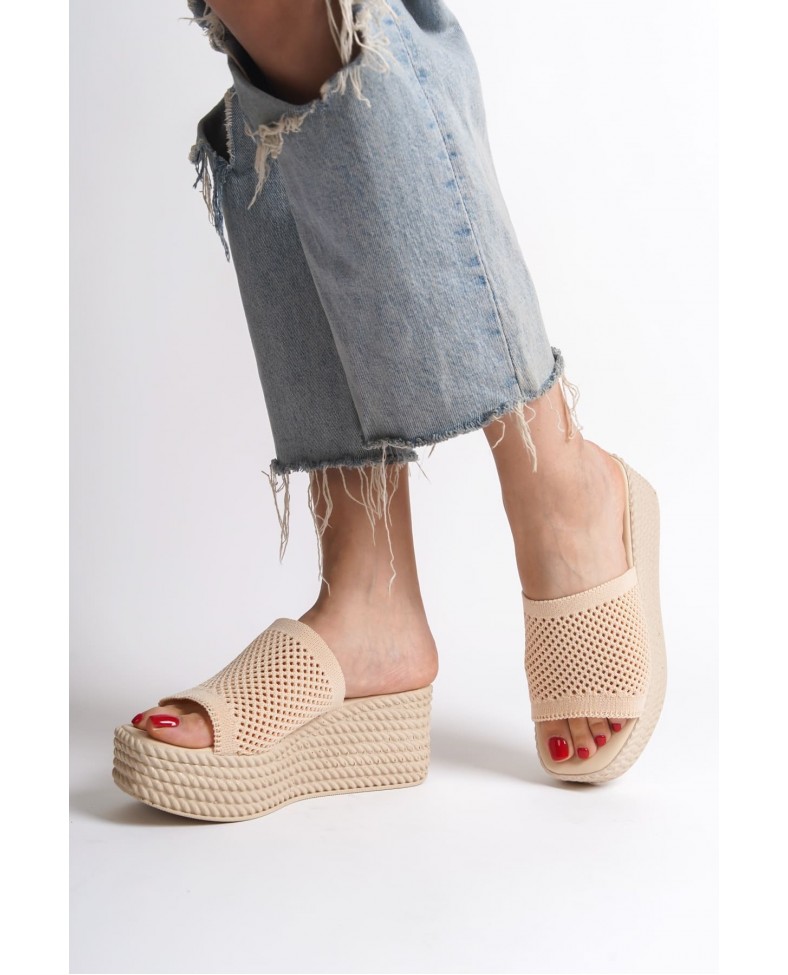 MARLA Dolgu Topuklu Ortopedik Taban Hasır Görünümlü Triko Kadın Terlik  TKT - Ten Somersan Giyim | Kadın, Erkek ve Çocuk Moda