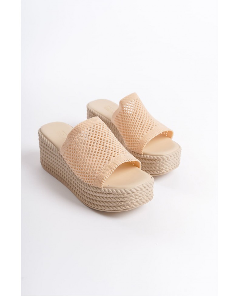 MARLA Dolgu Topuklu Ortopedik Taban Hasır Görünümlü Triko Kadın Terlik  TKT - Ten Somersan Giyim | Kadın, Erkek ve Çocuk Moda