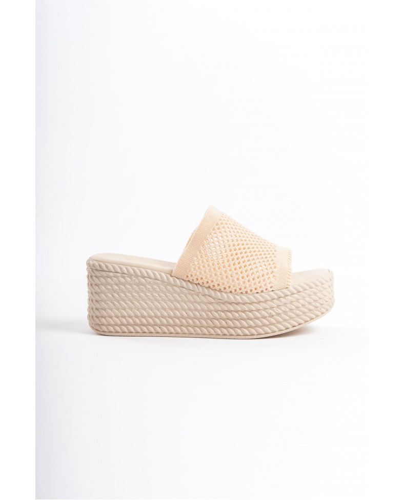 MARLA Dolgu Topuklu Ortopedik Taban Hasır Görünümlü Triko Kadın Terlik  TKT - Ten Somersan Giyim | Kadın, Erkek ve Çocuk Moda