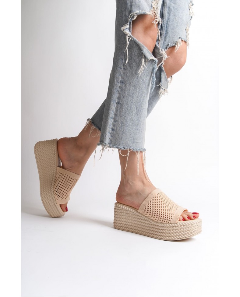 MARLA Dolgu Topuklu Ortopedik Taban Hasır Görünümlü Triko Kadın Terlik  TKT - Ten Somersan Giyim | Kadın, Erkek ve Çocuk Moda