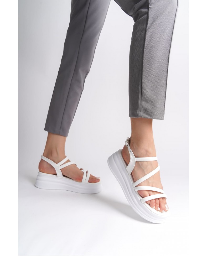 NATALIE İnce Tokalı Şerit Detaylı Ortopedik Taban Kadın Sandalet CBT - Beyaz Somersan Giyim | Kadın, Erkek ve Çocuk Moda
