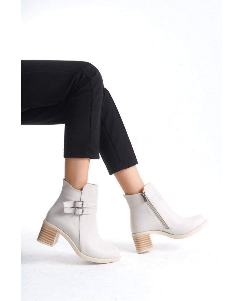 NOEMI Tokalı Fermuarlı Ortopedik Taban Topuklu Kadın Bot  CKT - Krem Somersan Giyim | Kadın, Erkek ve Çocuk Moda