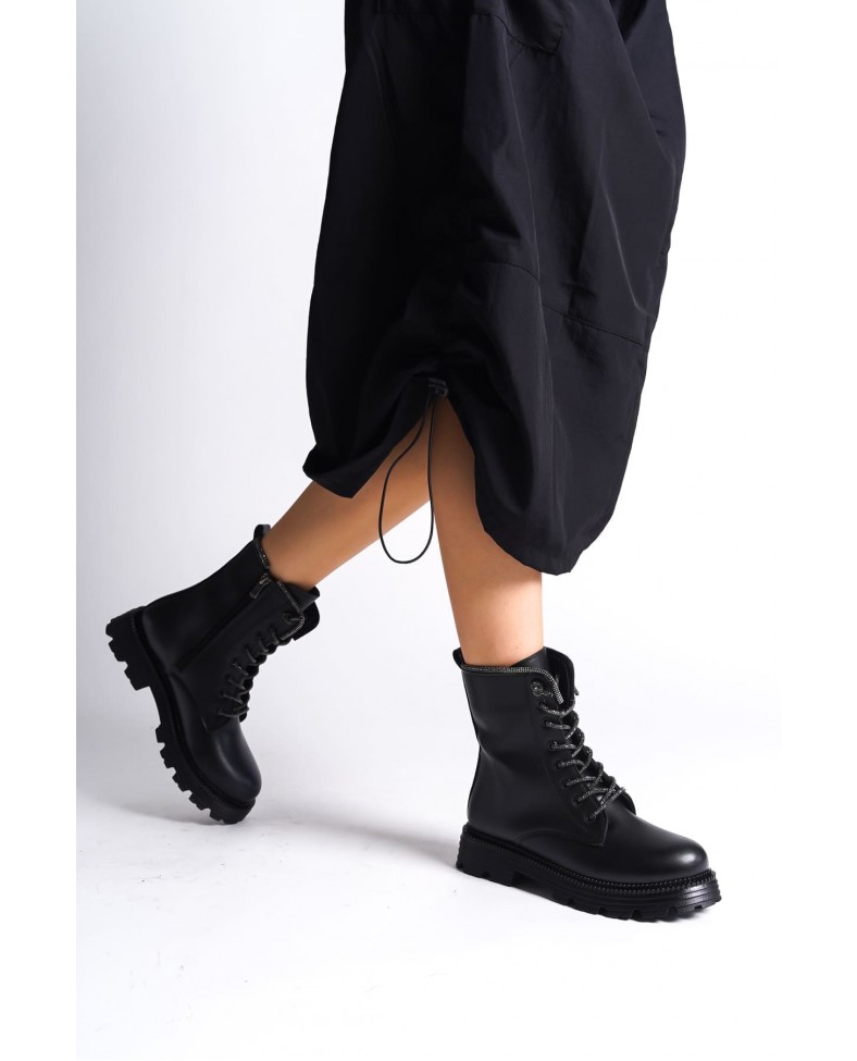 PAMELA Bağcıklı Fermuarlı Ortopedik Taban Taşlı Kadın Bot CST - Siyah Somersan Giyim | Kadın, Erkek ve Çocuk Moda