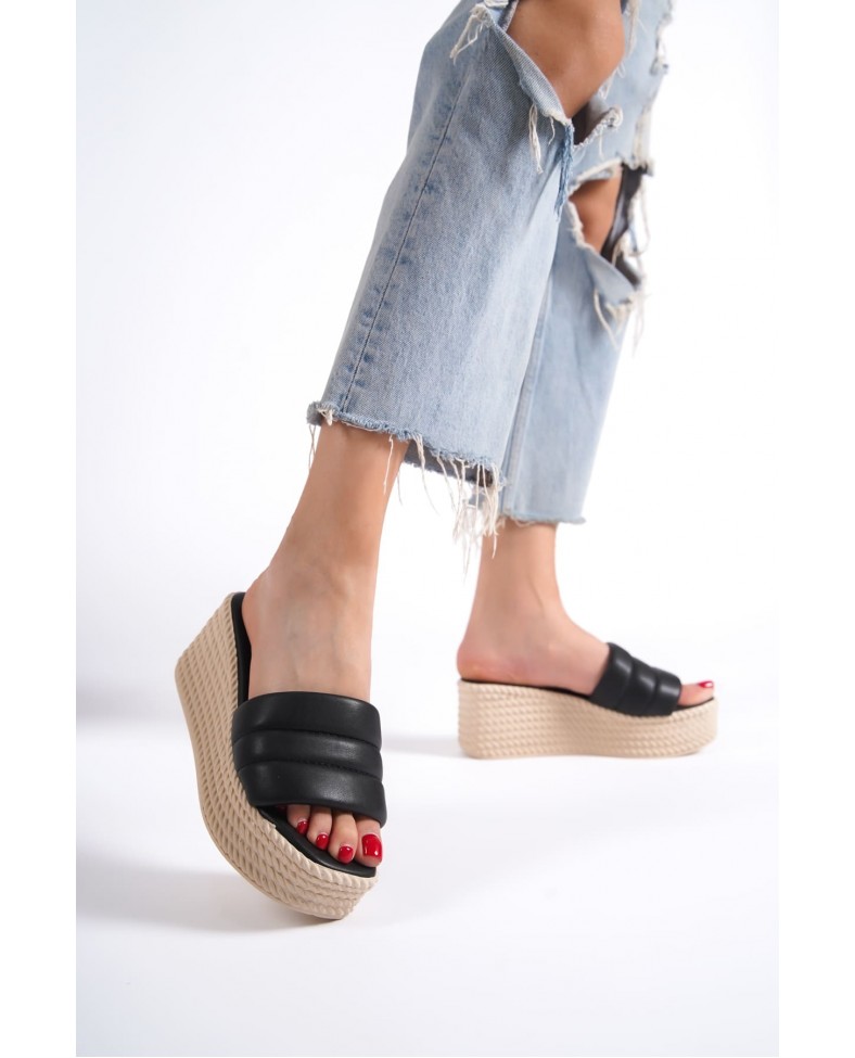 REINA Dolgu Topuklu Ortopedik Taban Hasır Görünümlü Kadın Terlik CKT - Siyah Somersan Giyim | Kadın, Erkek ve Çocuk Moda