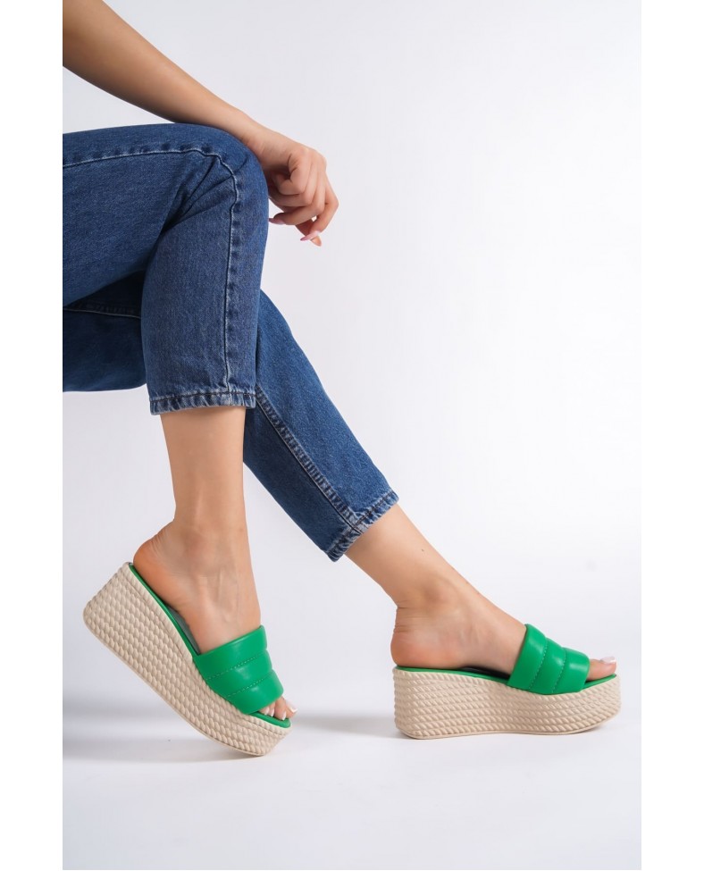 REINA Dolgu Topuklu Ortopedik Taban Hasır Görünümlü Kadın Terlik CKT - Yeşil Somersan Giyim | Kadın, Erkek ve Çocuk Moda