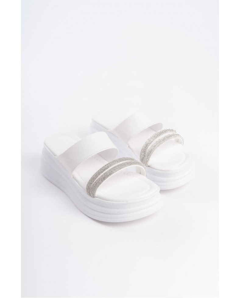 SARAH Düz Topuklu Taşlı Şeritli Kalın ve Ortopedik Taban Kadın Terlik  CBT - Beyaz Somersan Giyim | Kadın, Erkek ve Çocuk Moda