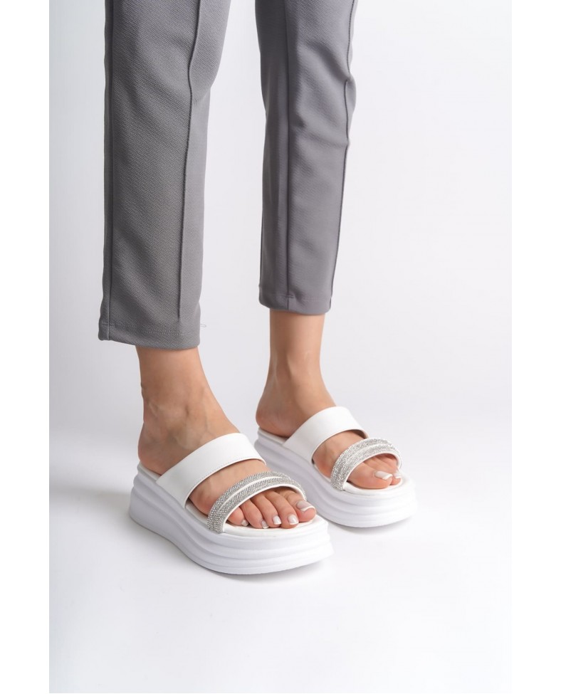 SARAH Düz Topuklu Taşlı Şeritli Kalın ve Ortopedik Taban Kadın Terlik  CBT - Beyaz Somersan Giyim | Kadın, Erkek ve Çocuk Moda