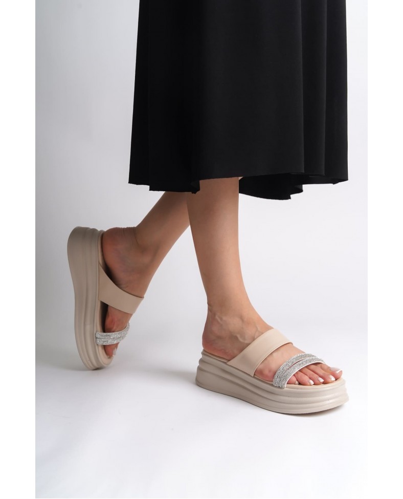 SARAH Düz Topuklu Taşlı Şeritli Kalın ve Ortopedik Taban Kadın Terlik  CKT - Krem Somersan Giyim | Kadın, Erkek ve Çocuk Moda