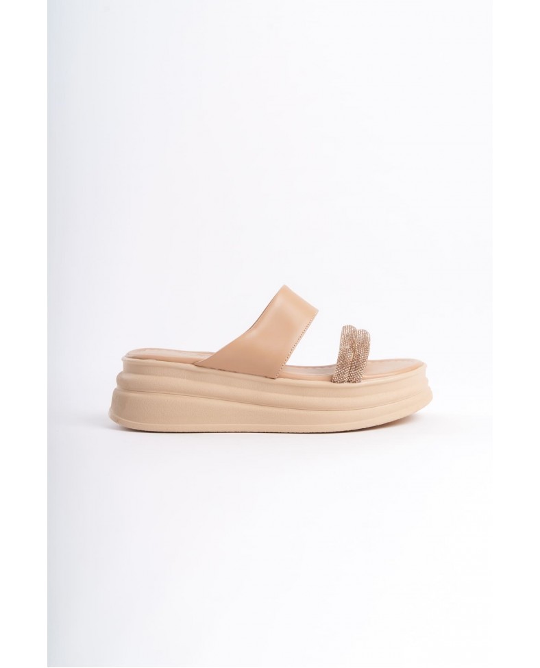 SARAH Düz Topuklu Taşlı Şeritli Kalın ve Ortopedik Taban Kadın Terlik CTT - Ten Somersan Giyim | Kadın, Erkek ve Çocuk Moda