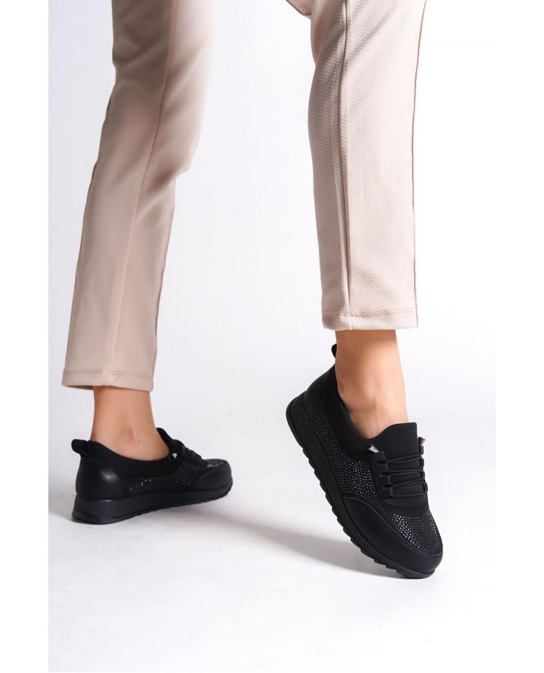 VIOLET Bağcıklı Lastikli Ortopedik Rahat Taban Taş Detaylı Klasik Kadın Babet Anne Ayakkabısı  CST - Siyah Somersan Giyim | Kadın, Erkek ve Çocuk Moda