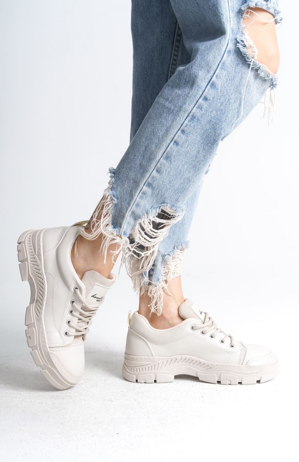 JANE Bağcıklı Ortopedik Taban Kadın Sneaker Spor Ayakkabı  CKT - Krem Somersan Giyim | Kadın, Erkek ve Çocuk Moda