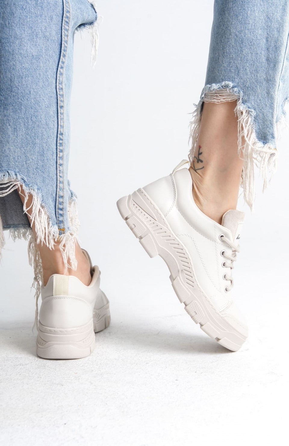 JANE Bağcıklı Ortopedik Taban Kadın Sneaker Spor Ayakkabı  CKT - Krem Somersan Giyim | Kadın, Erkek ve Çocuk Moda