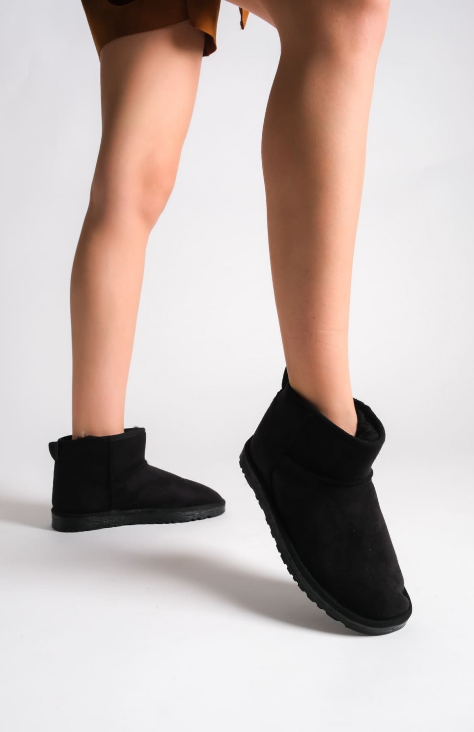 JOLIE Bağcıksız Düz Taban İçi Kürklü Kısa Süet Kadın Bot SST - Siyah Somersan Giyim | Kadın, Erkek ve Çocuk Moda