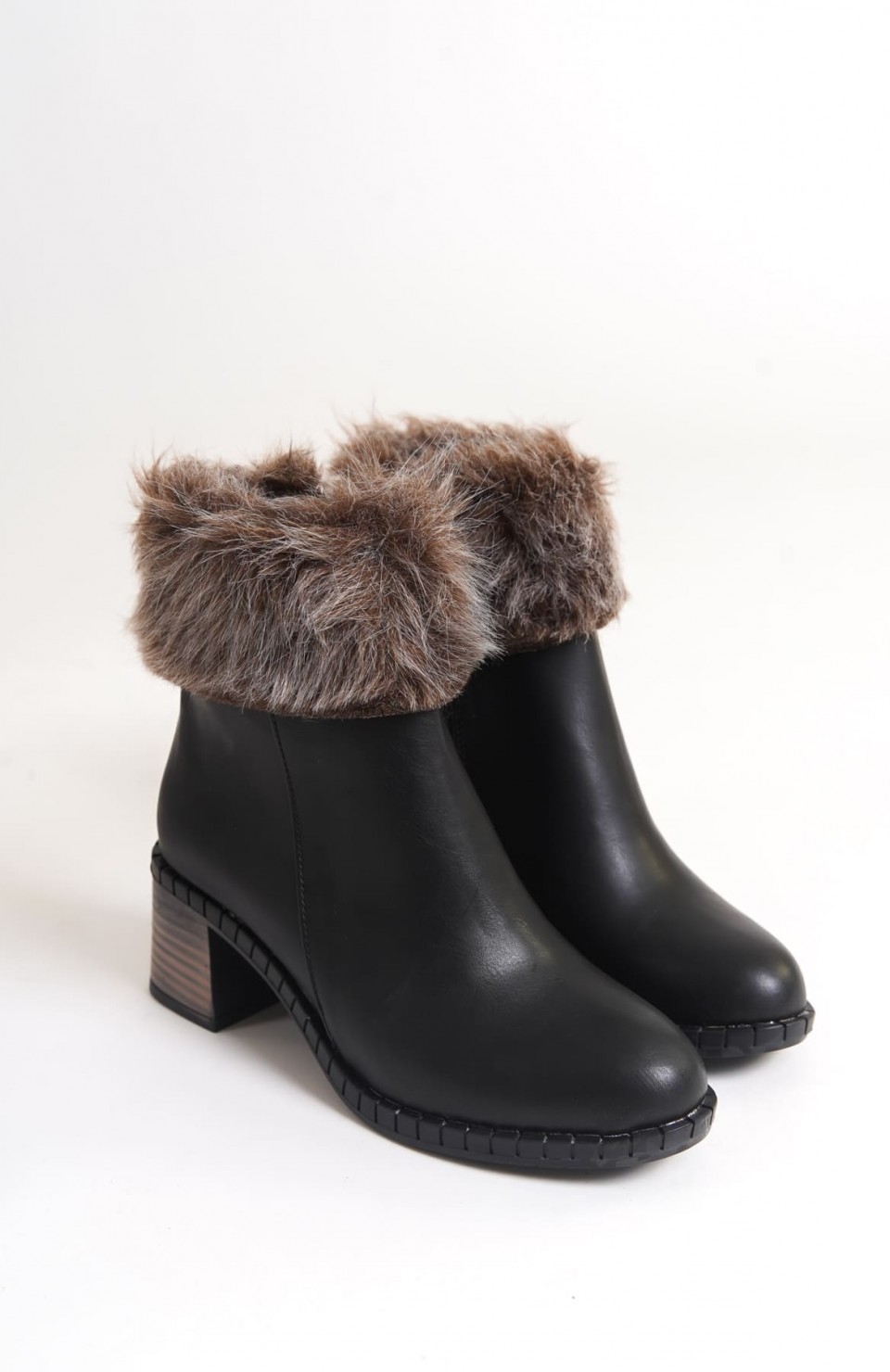 JULIA Fermuarlı Ortopedik Taban Tüylü Topuklu Kadın Bot CST - Siyah Somersan Giyim | Kadın, Erkek ve Çocuk Moda