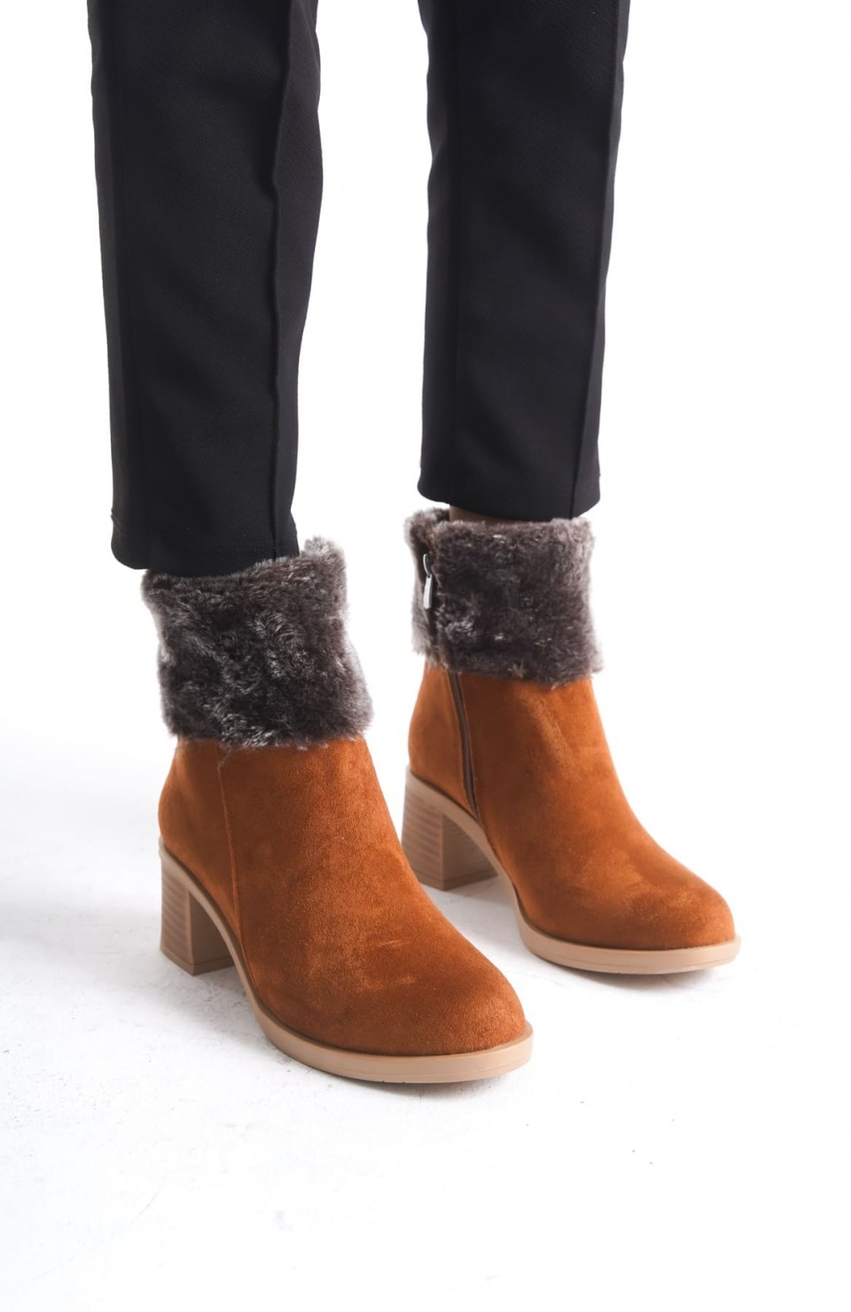 KATYA Fermuarlı Ortopedik Taban Topuklu Kürk Detaylı Süet Kadın Bot  STT - Taba Somersan Giyim | Kadın, Erkek ve Çocuk Moda