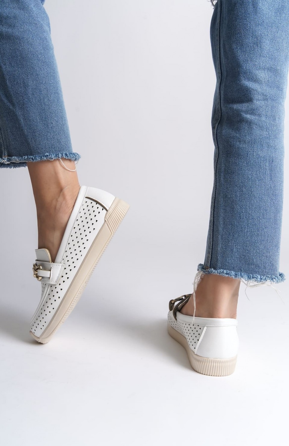 LAYLA Bağcıksız Ortopedik Rahat Taban Kalp Desenli Kadın Babet Ayakkabı  CKT - Beyaz Somersan Giyim | Kadın, Erkek ve Çocuk Moda