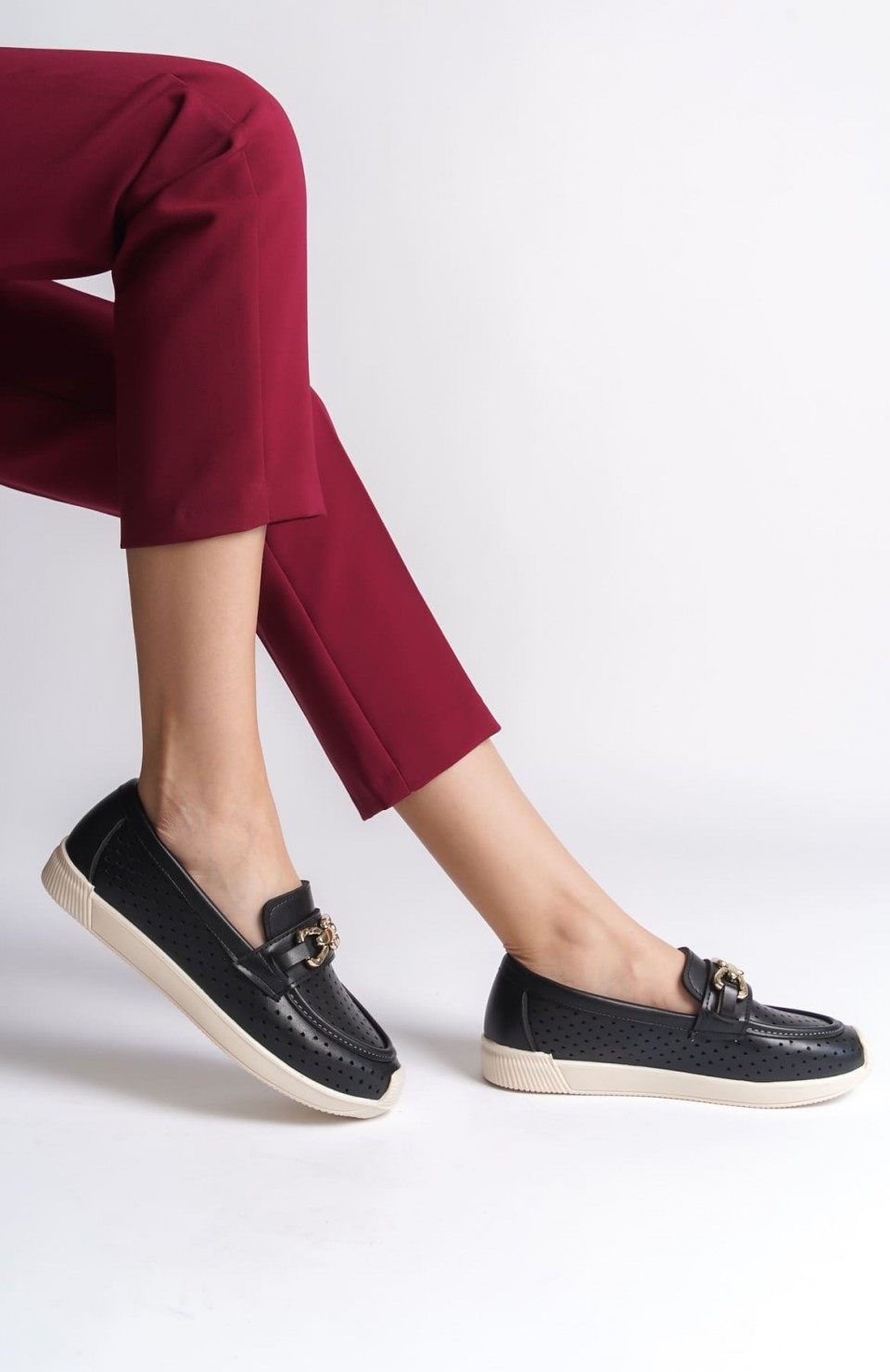 LAYLA Bağcıksız Ortopedik Rahat Taban Kalp Desenli Kadın Babet Ayakkabı CKT - Siyah Somersan Giyim | Kadın, Erkek ve Çocuk Moda