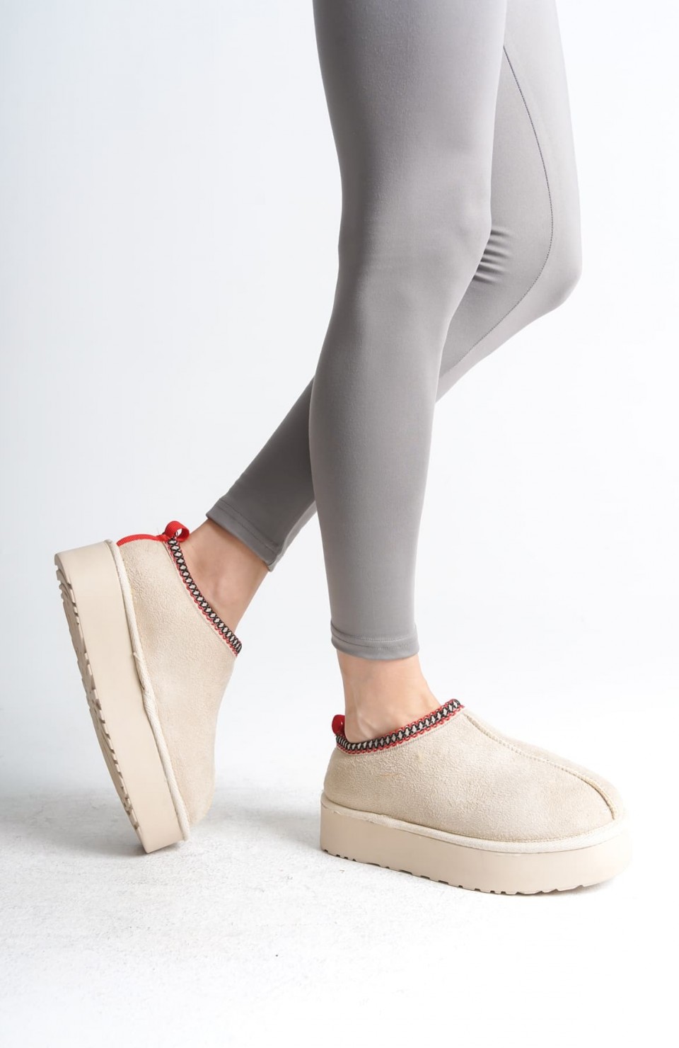 LEILA Bağcıksız Düz ve Kalın Taban İçi Kürklü Kısa Süet Kadın Bot  CKT - Krem Somersan Giyim | Kadın, Erkek ve Çocuk Moda